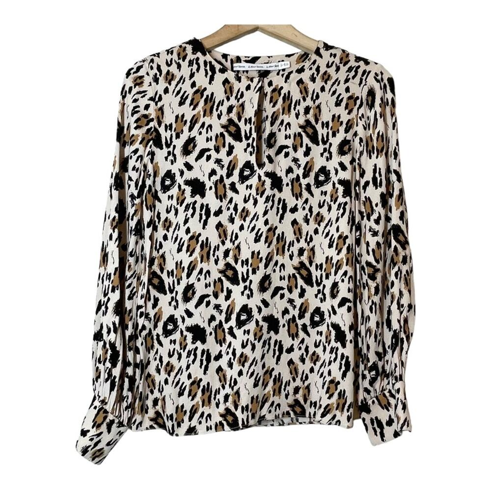 Revolve & Other Stories Leopard Animal Print Keyhole Long Sleeve Blouse Top 4
